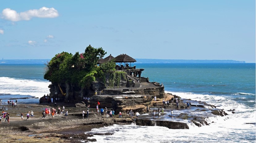 sejarah tanah lot