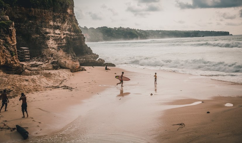 pantai uluwatu
