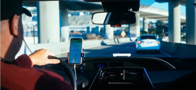 sewa mobil dengan supir
