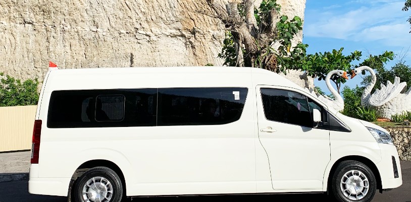 sewa mobil di bali