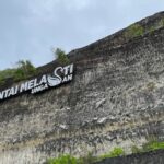 pantai melasti dimana