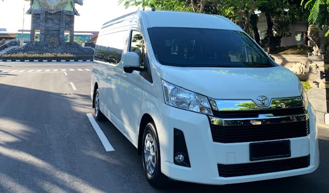 tempat duduk mobil hiace