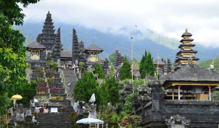 pura besakih