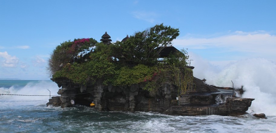 tanah lot