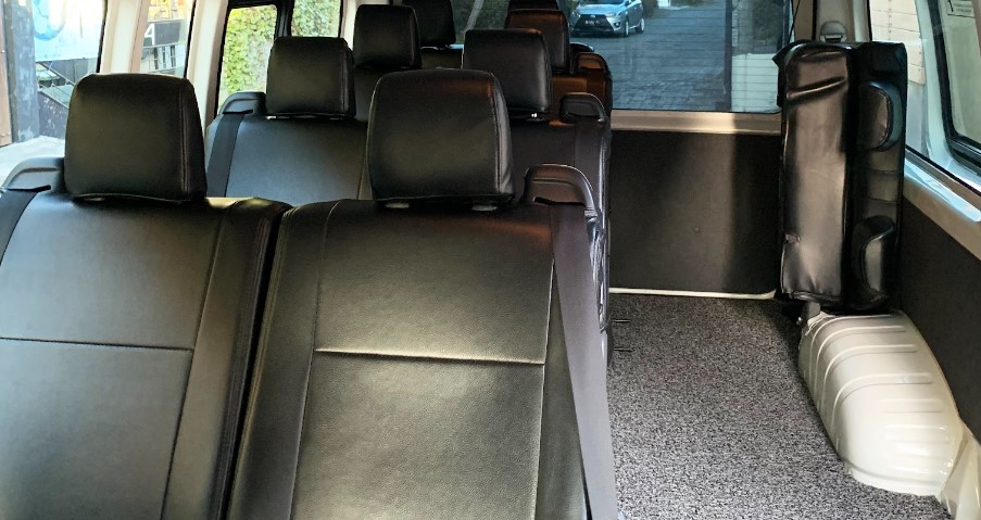 tempat duduk mobil hiace
