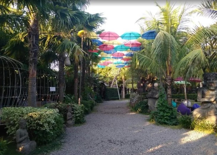 keindahan big garden corner padang galak