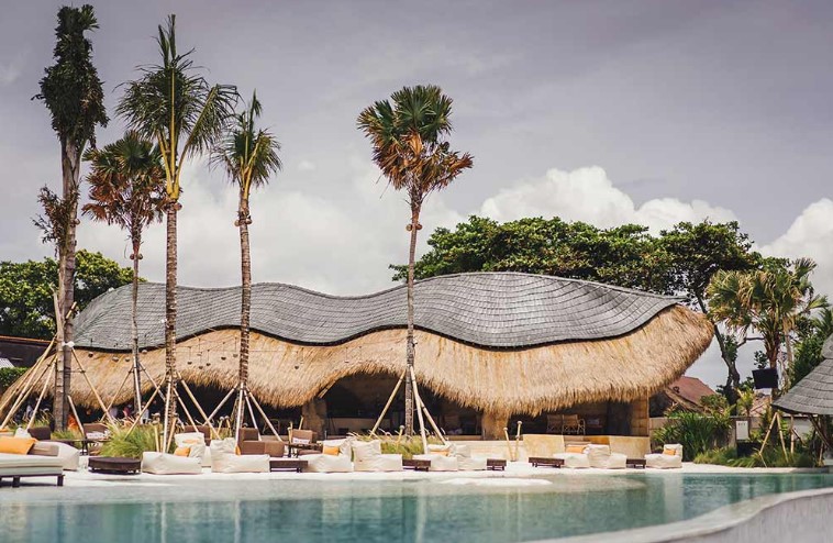 mari beach club bali