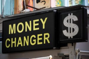 syarat menukar uang di money changer