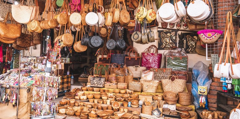 apa nama pasar tradisional di desa bali diantaranya