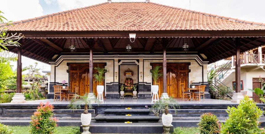 rumah adat bali adalah warisan budaya