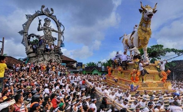 nama nama upacara adat bali