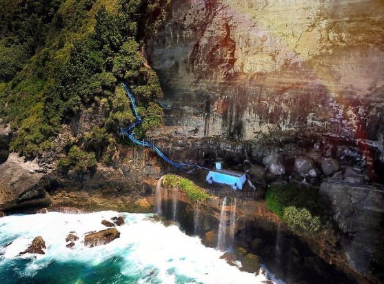 Guyangan Waterfall Nusa Penida