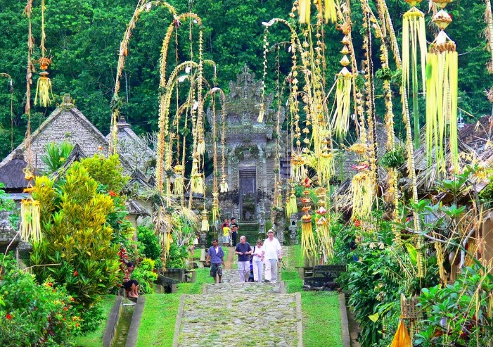 hari raya galungan dan kuningan 2023