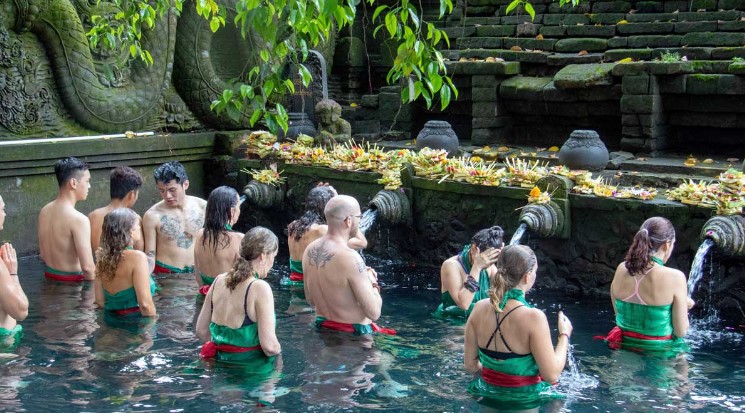 biaya melukat di bali