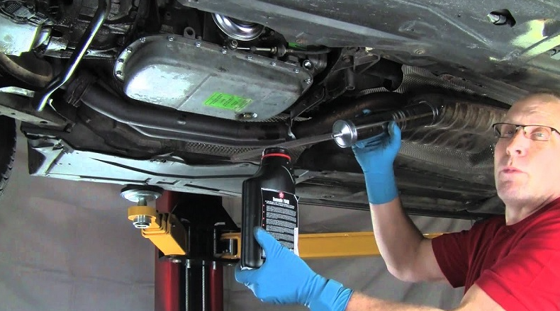 ganti oli mobil manual