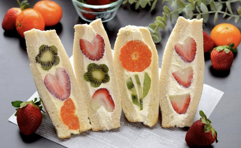fruit sando adalah