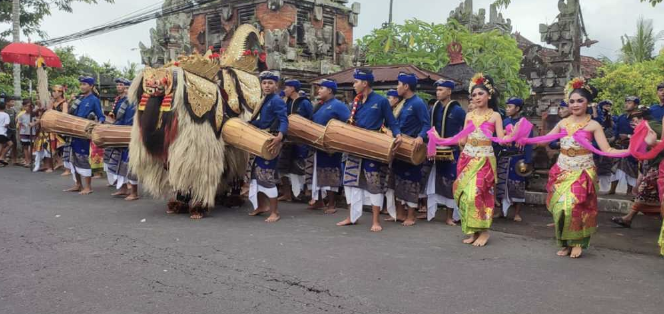 sedang barong festival