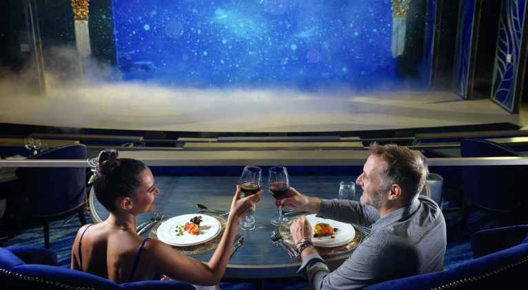 underwater dining experience