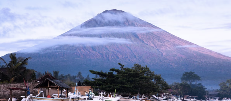 gunung tertinggi di Bali adalah