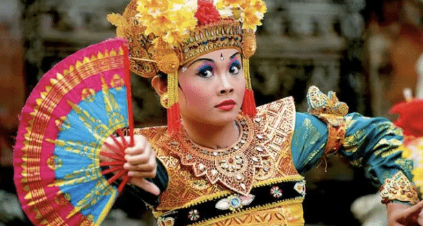 keunikan tarian bali