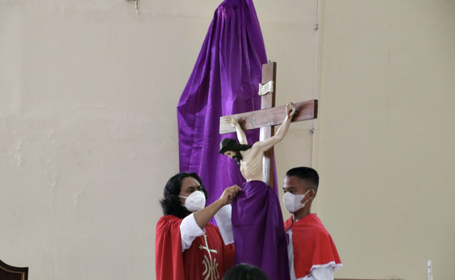 warna liturgi jumat agung