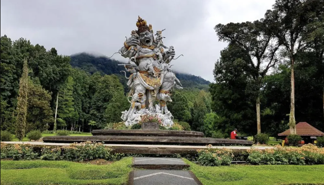 kebun raya bali