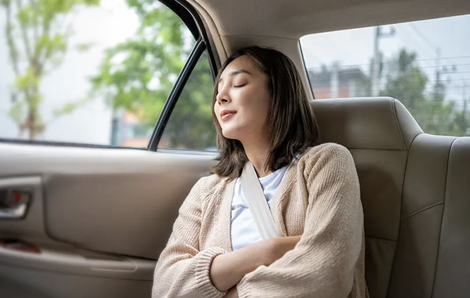 mengatasi ngantuk di mobil