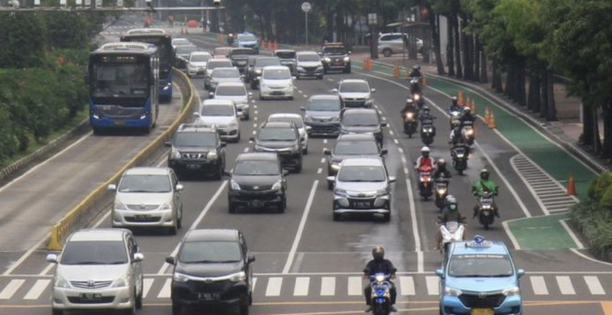 batas kecepatan mobil di jalan tol