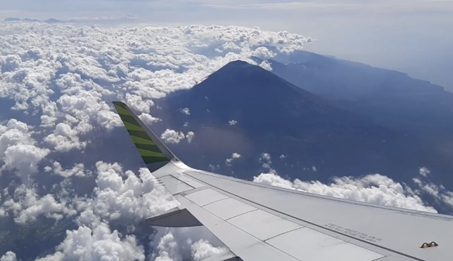 jakarta bali berapa jam