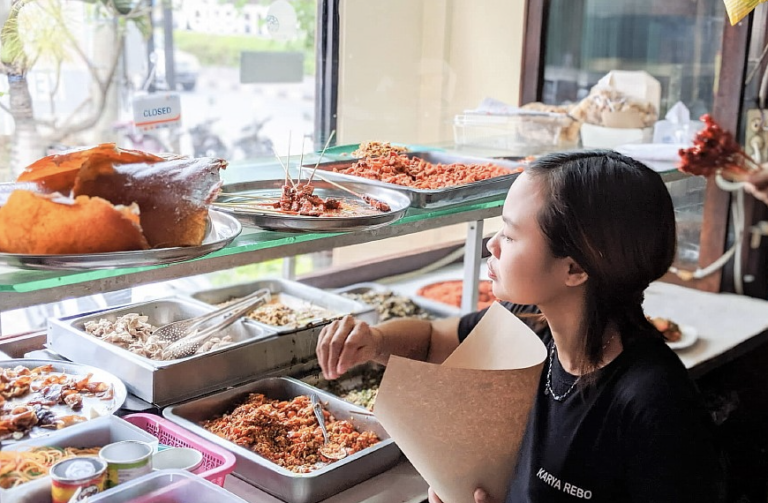 babi guling karya rebo menu