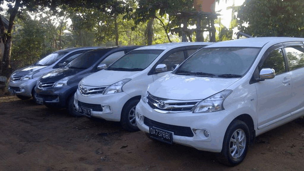 sewa avanza bali