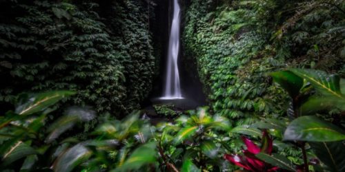 Leke Leke Waterfall photos