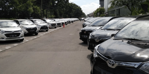 harga sewa mobil lepas kunci