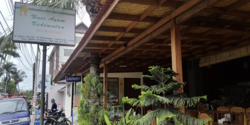nasi ayam kedewatan ibu mangku - petitenget seminyak