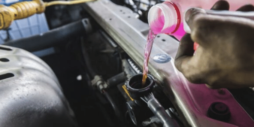 perbedaan air radiator merah dan hijau