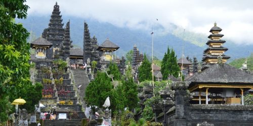 pura besakih