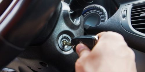 mobil tidak bisa distarter